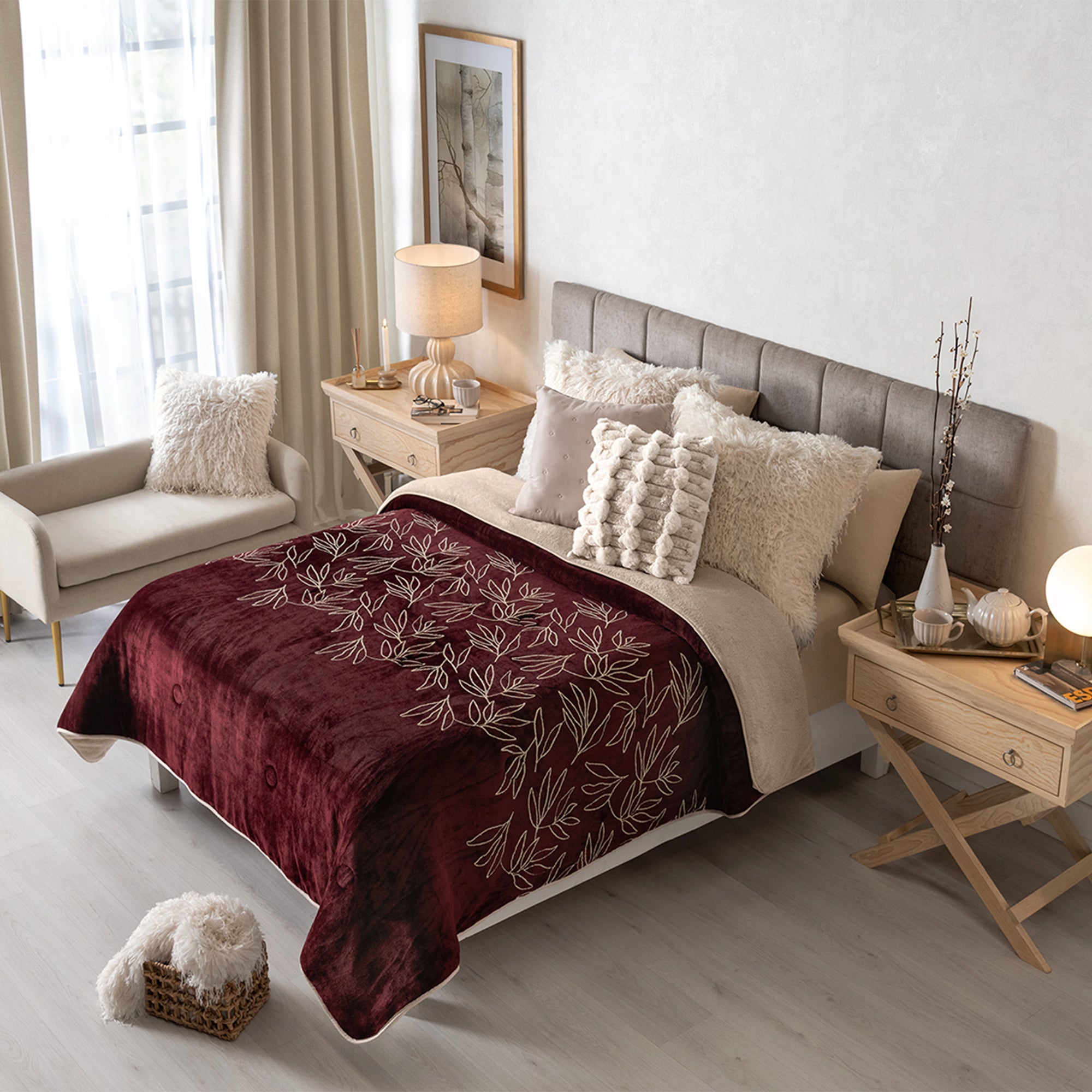 VIANNEY Cobertor Bordado Con Interior De Borrega Premium Austral Merlot