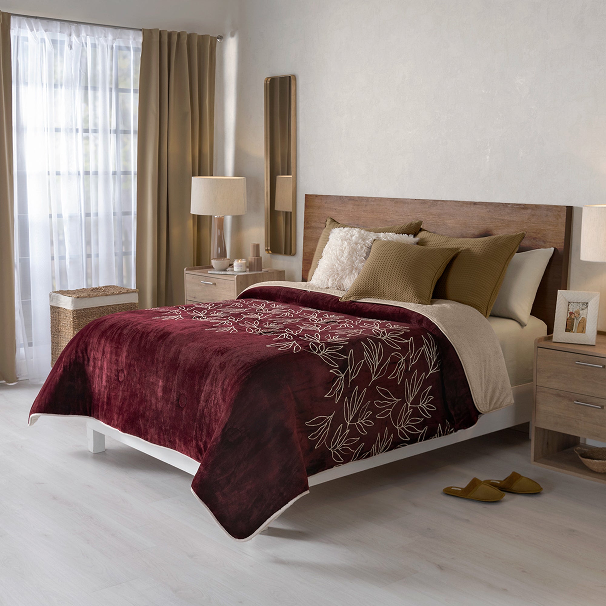 VIANNEY Cobertor Bordado Con Interior De Borrega Premium Austral Merlot