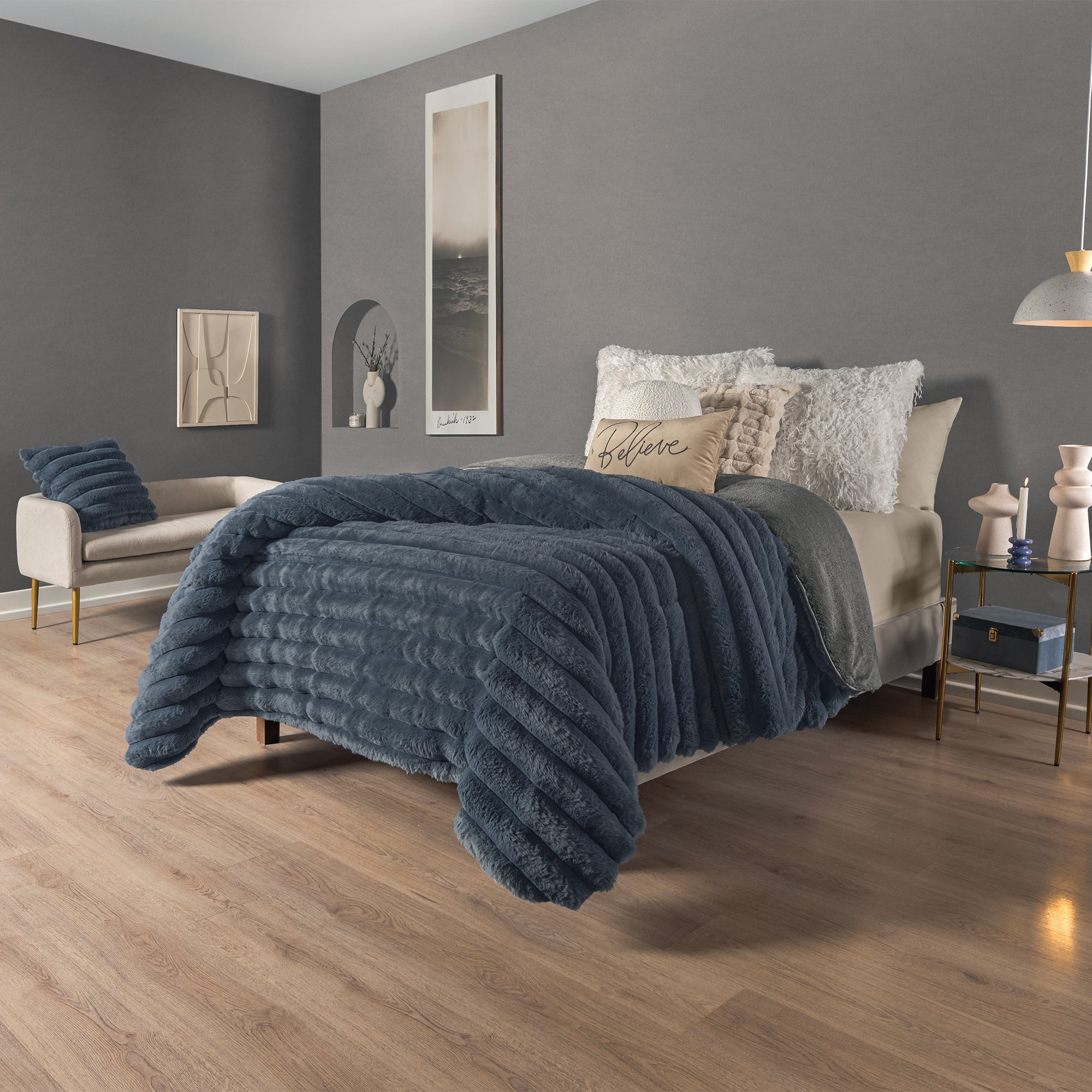 VIANNEY Cobertor Con Textura De Franjas En Relieve Con Interior De Borrega Premium Everest Denim