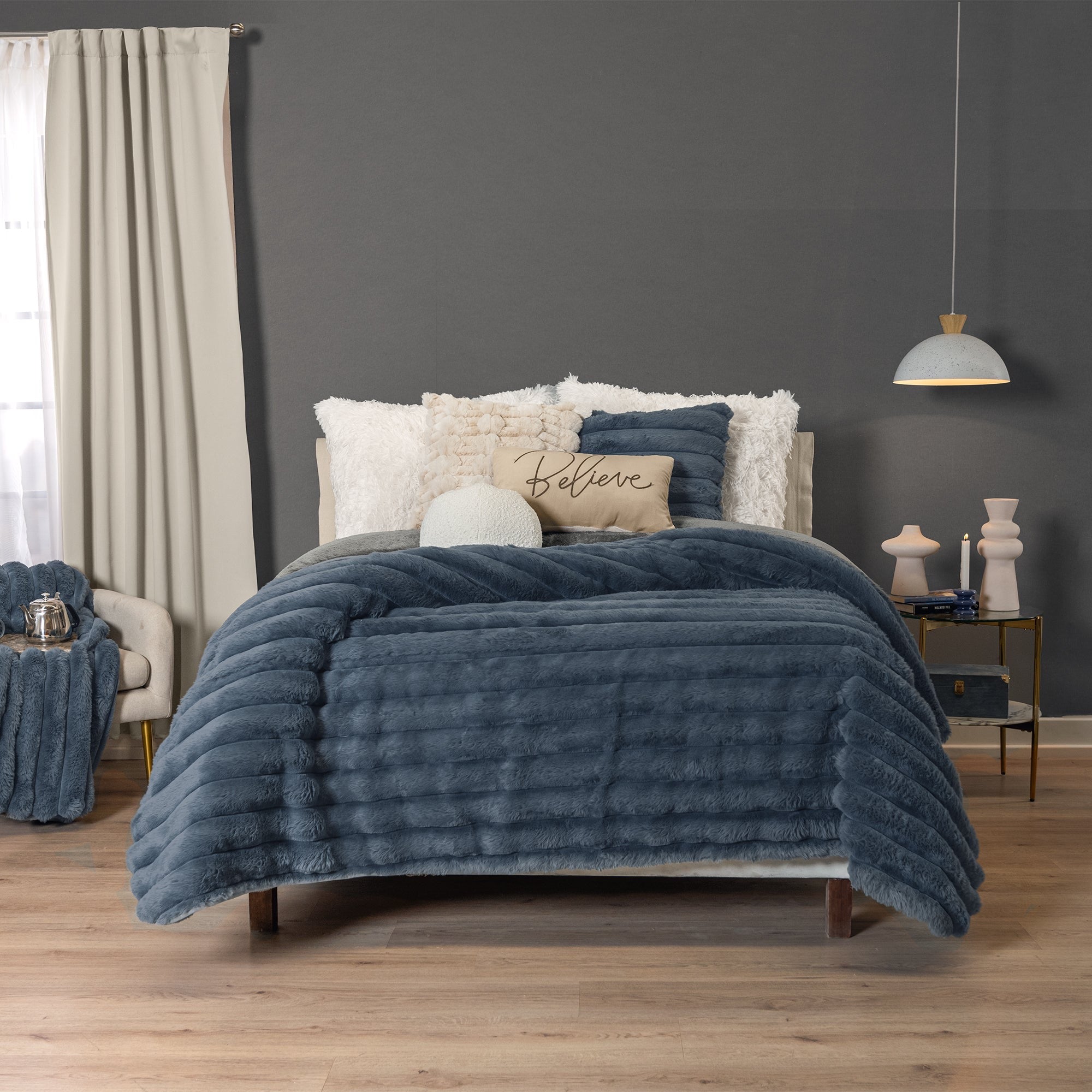 VIANNEY Cobertor Con Textura De Franjas En Relieve Con Interior De Borrega Premium Everest Denim