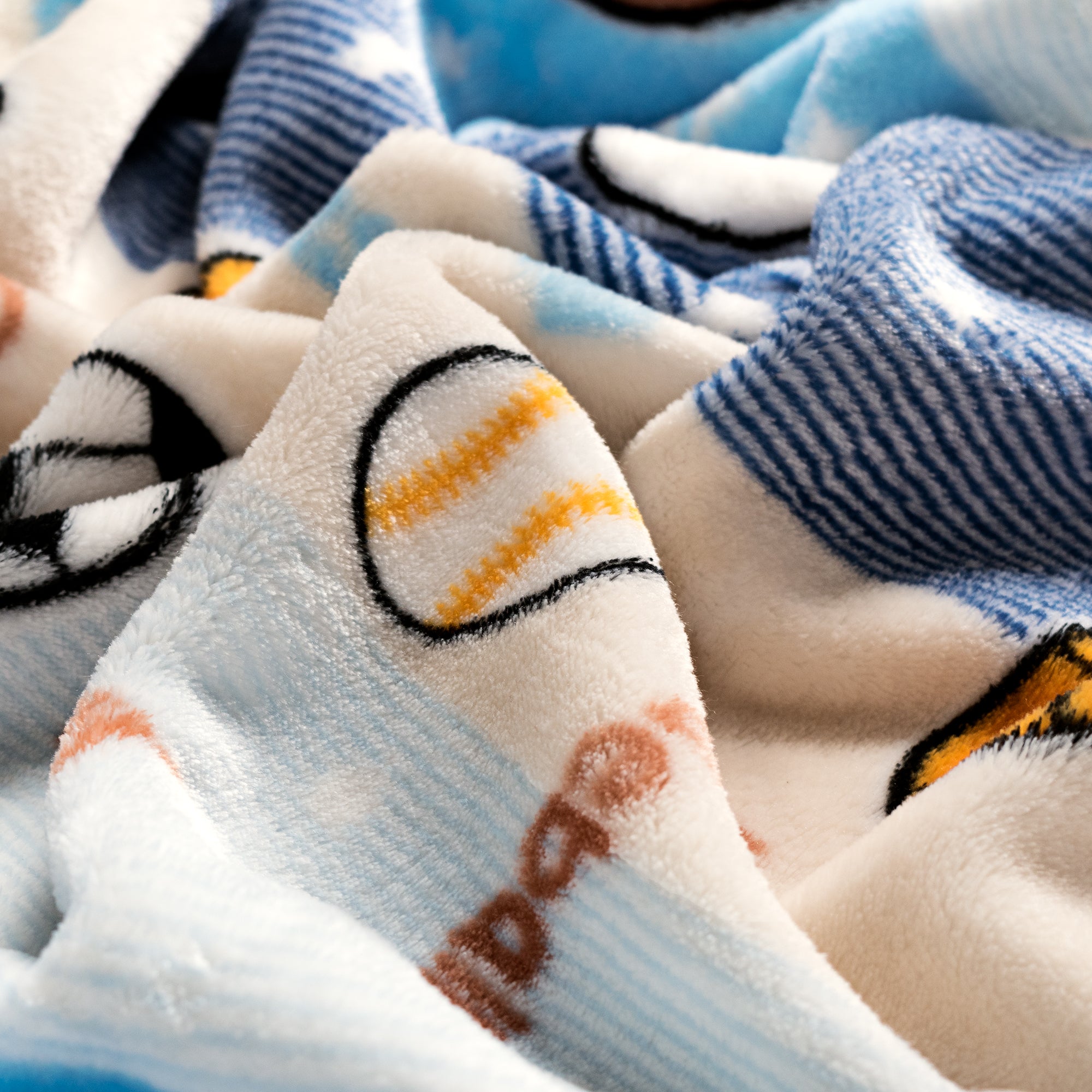 VIANNEY Cobijita Ligera Para Bebé Súper Suave Con Peluche Incluido Pelotas