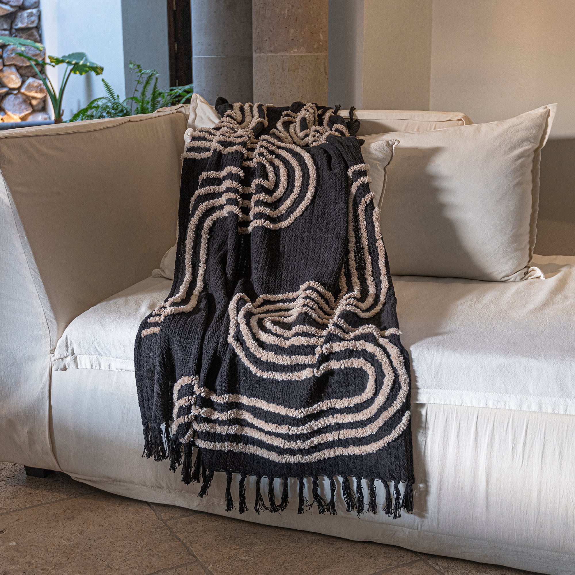VIANNEY Frazada Decorativa Con Tejido Especial Mumbai Negro