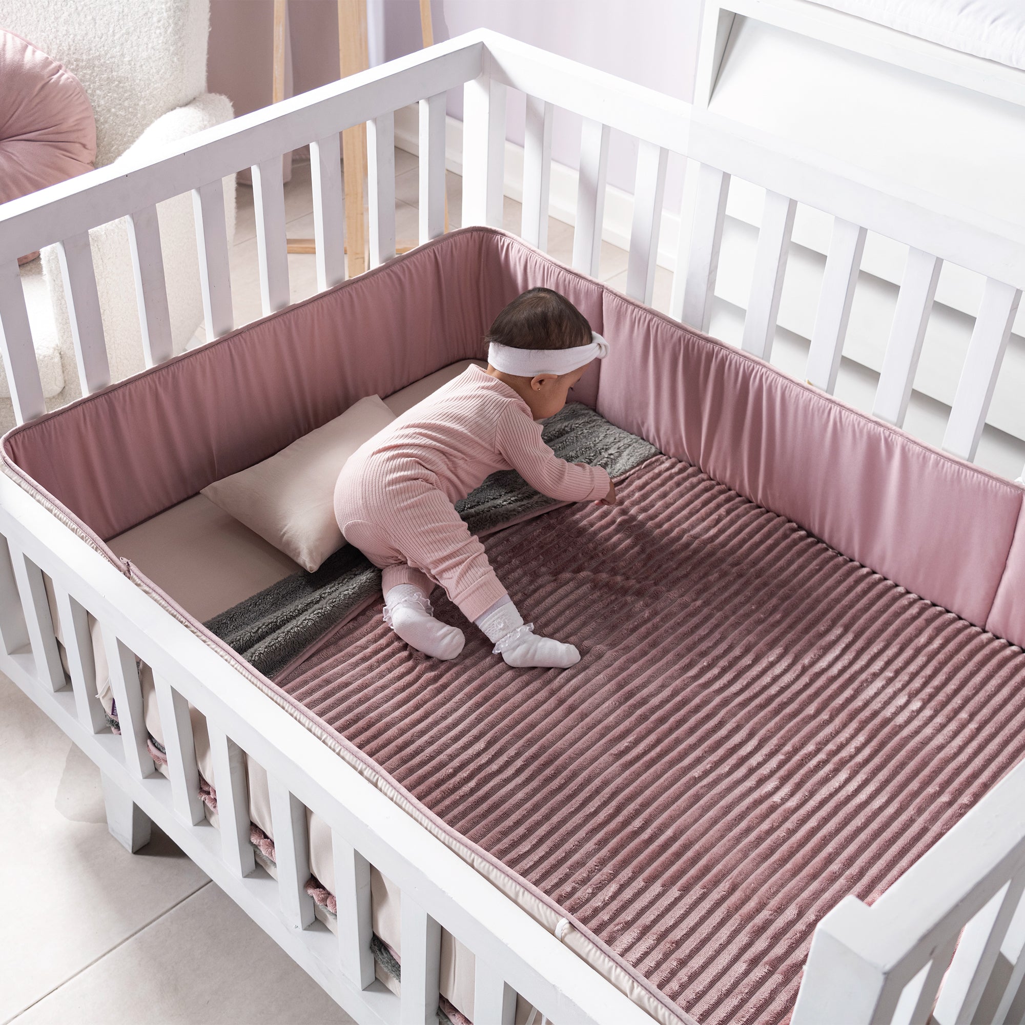 VIANNEY Cobijita Para Bebé Ultrasuave Con Interior De Borrega Lila