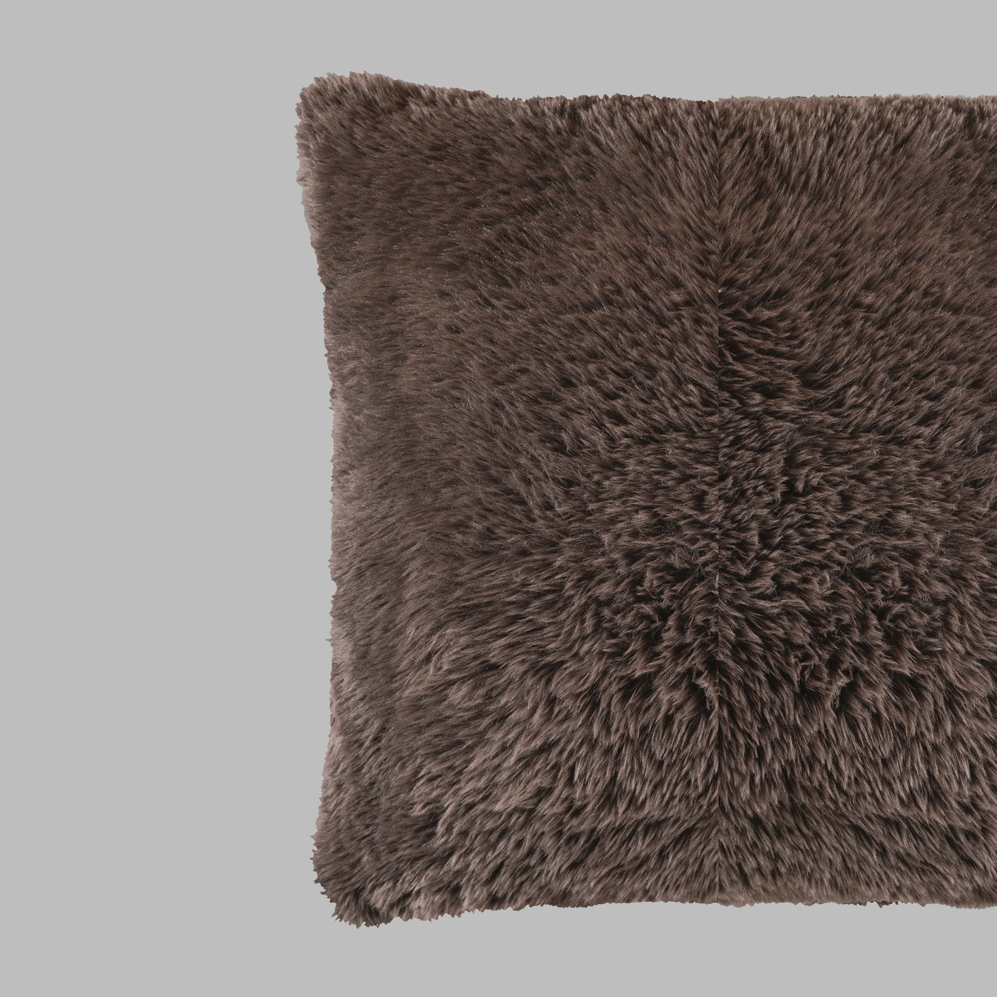 VIANNEY Funda Decorativa De Almohada Con Textura De Pelo Largo Everest Espresso